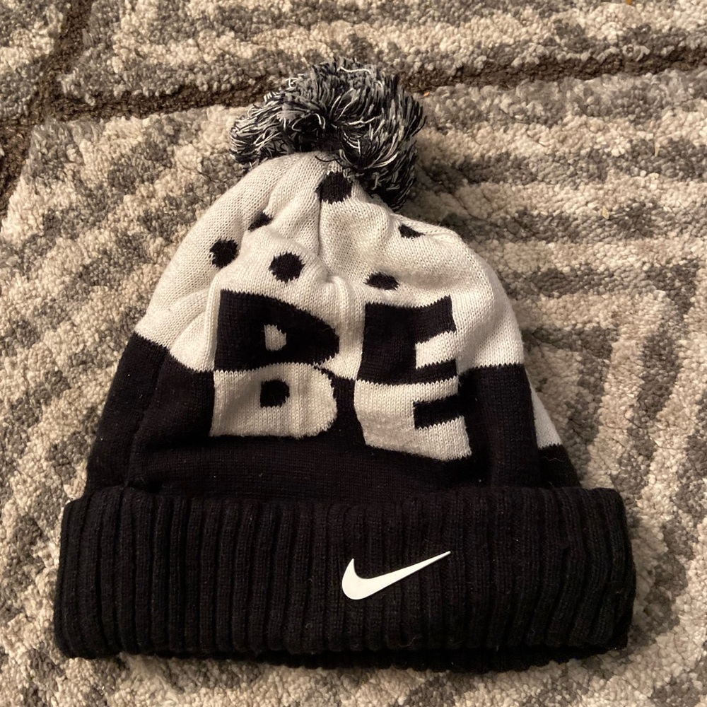 Nike beanie hat. Kids size 4/6x